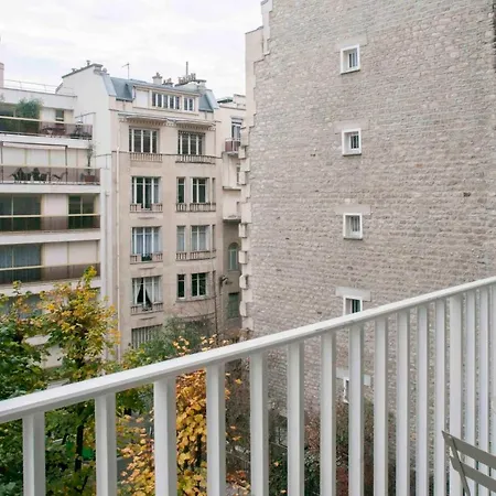 Lejlighed Nice Studio With Balcon Near The Bois De Boulogne Paris